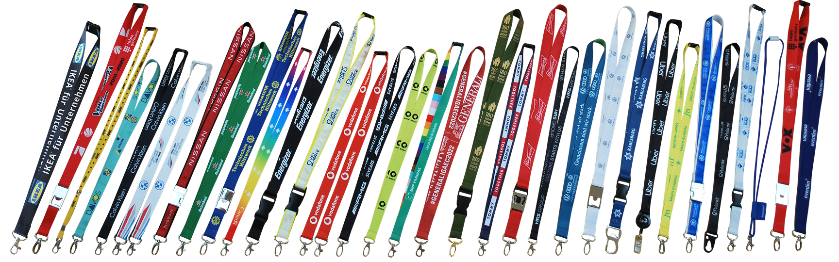 Eine Sammlung von farbigen Schlüsselbändern mit verschiedenen Logos und Markennamen.