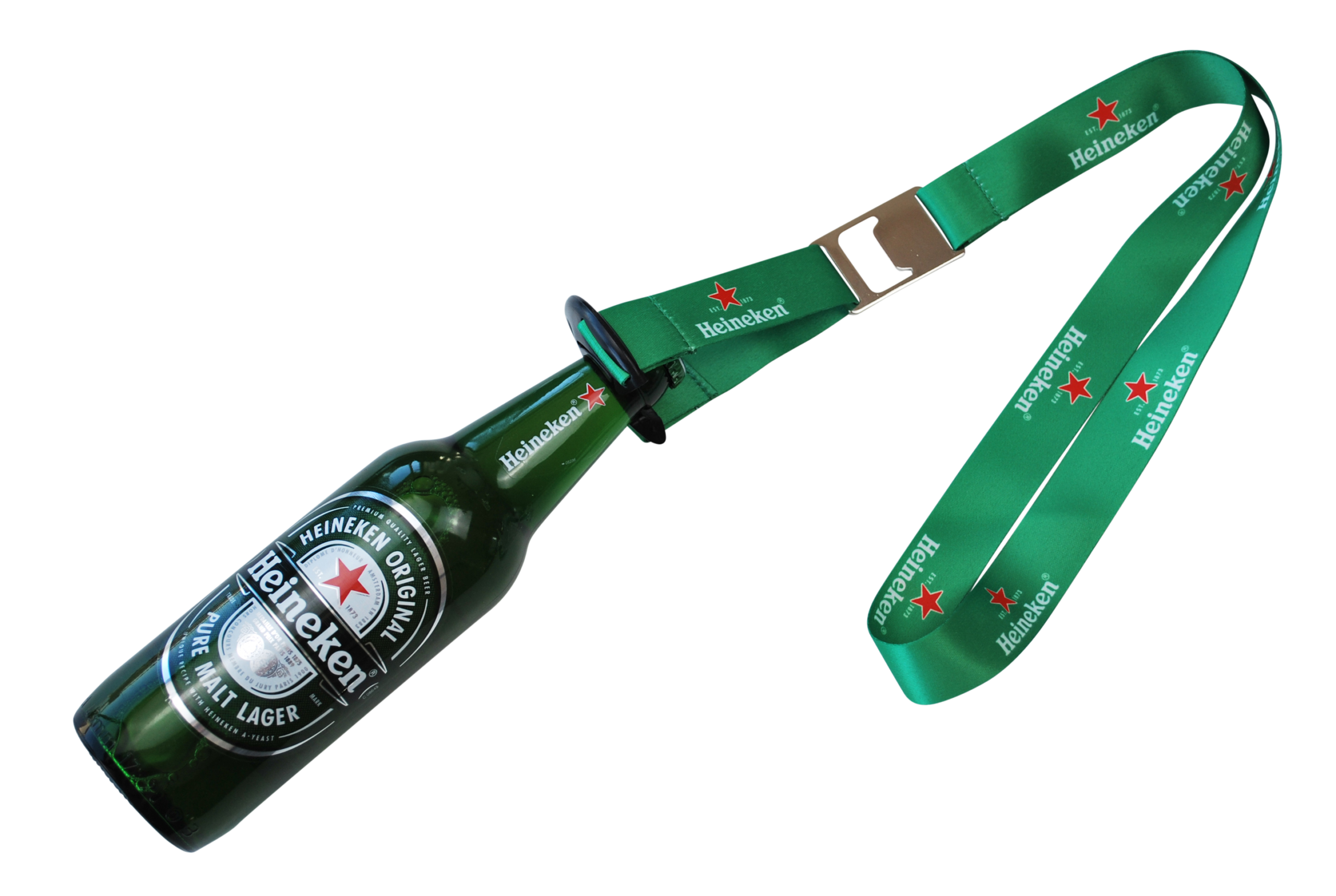 Grüne Heineken-Flasche mit einer dazugehörigen, bedruckten Tragekette.