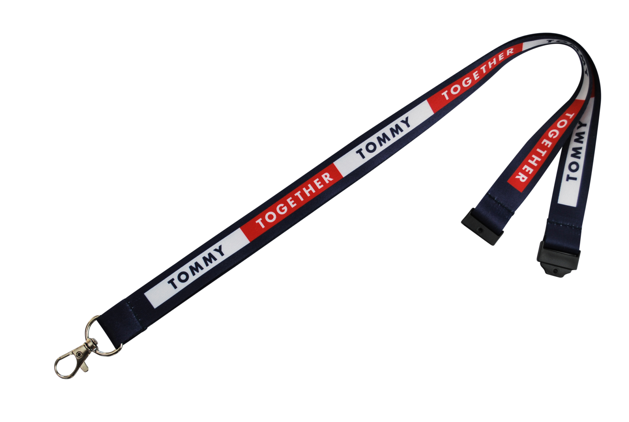 Ein blauer Lanyard mit den Aufschriften "TOMMY" und "TOGETHER" in Rot und Weiß, verbunden mit einem silbernen Karabiner.
